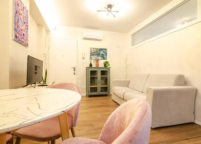 Malcontenti بولونيا