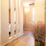 Malcontenti Apartment *